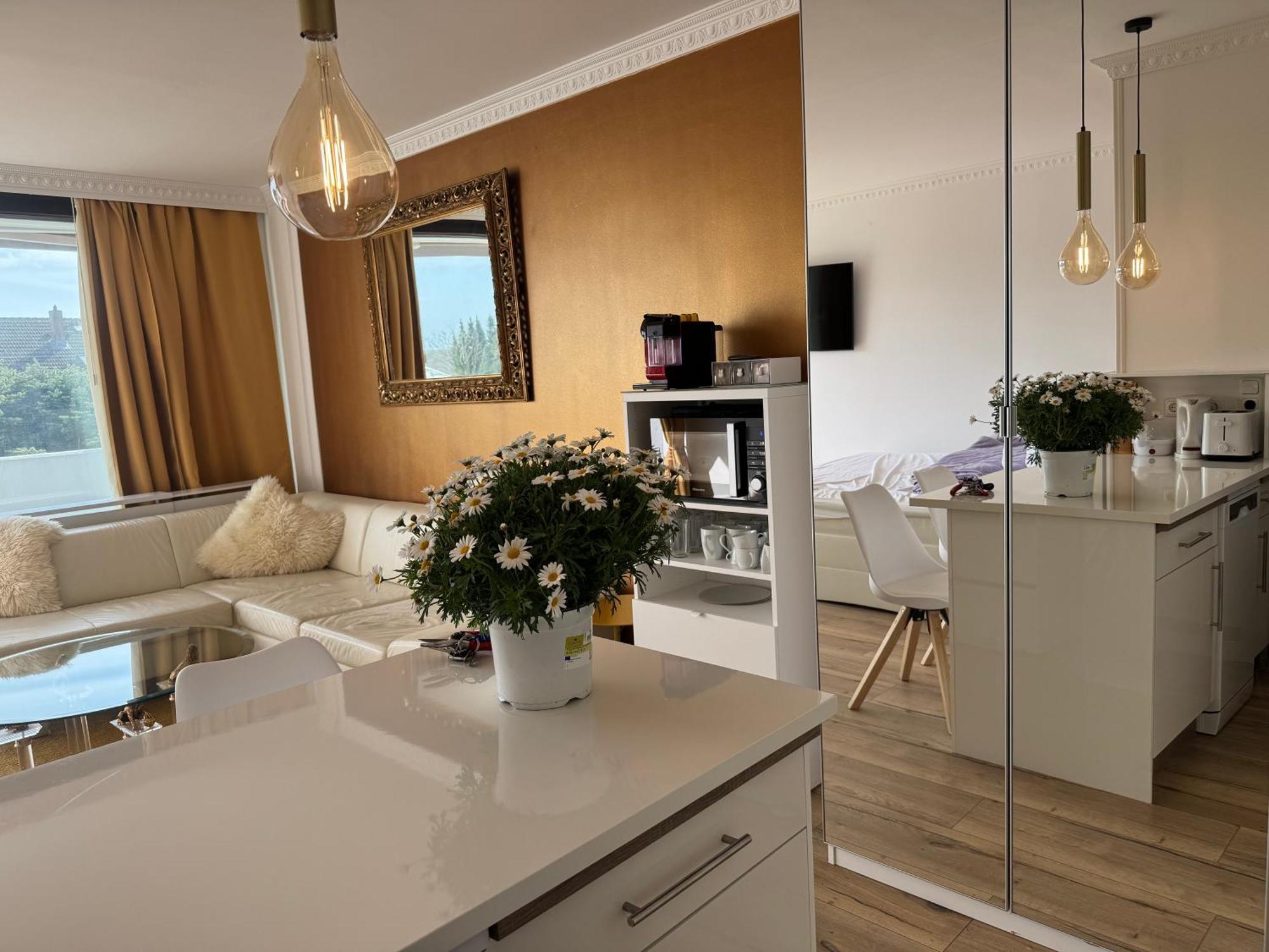 Tiffany'S Ferienapartments Sind Alles, Ausser... Gewoehnlich!!! Тиммендорфер-Штранд Экстерьер фото